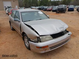 1997 Toyota Avalon XL with VIN 4T1BF12B1VU202935, listed as a IAAI auction lot 41900467 with 274,960 mi miles. Bid and sale history available at carsss.com. Image 1.
