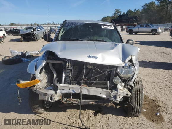 2005 Jeep Liberty Limited with VIN 1J4GK58K25W621458, listed as a Copart auction lot 41611905 with 116,592 mi miles and Salvage Title. Bid and sale history available at carsss.com. Image 5.