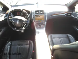 2017 Lincoln MKZ Reserve с VIN 3LN6L5EC2HR613021, выставлен на аукционе Copart как лот 53198585 с пробегом 72 283 миль миль и Списание • Salvage title. История ставок и продаж доступна на DreamBid. Изображение 8.