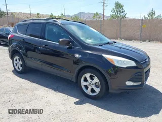2013 Ford Escape SE z VIN 1FMCU9GX4DUC94117, wystawiony jako IAAI lot #42394333 z przebiegiem 261 392 mil mil oraz . Historia ofert i sprzedaży dostępna na DreamBid. Obrazek 1.