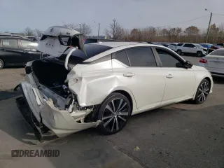 2019 Nissan Altima SR with VIN 1N4AL4CV9KC230881, listed as a Copart auction lot 76143583 with 85,265 mi miles and . Bid and sale history available at carsss.com. Image 3.