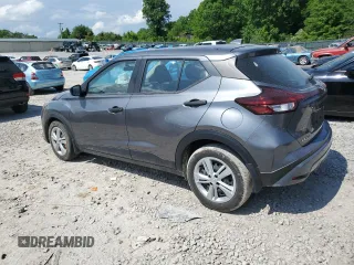 2023 Nissan Kicks S z VIN 3N1CP5BVXPL543869, wystawiony jako Copart lot #56141445 z przebiegiem 18 120 mil mil oraz Szkoda całkowita • Salvage title. Historia ofert i sprzedaży dostępna na DreamBid. Obrazek 2.