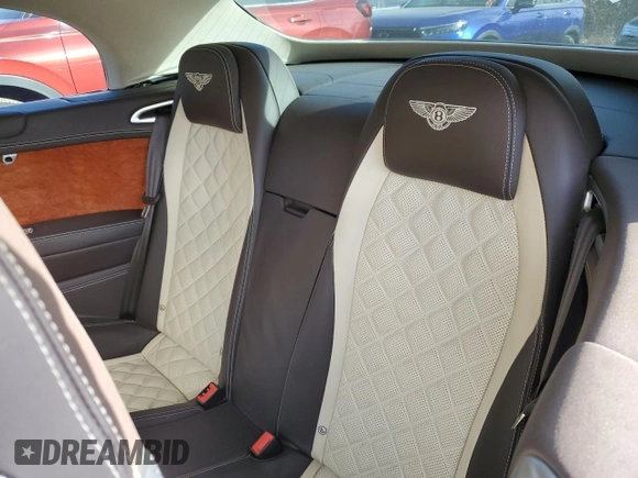 2016 Bentley Continental GT S z VIN SCBGH3ZA8GC056834, wystawiony jako Copart lot #58940125 z przebiegiem 15 134 mil mil oraz Szkody całkowita. Historia ofert i sprzedaży dostępna na DreamBid. Obrazek 10.
