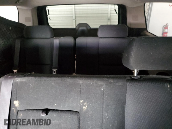 2010 GMC Yukon XL z VIN 1GKUKHE34AR126165, wystawiony jako Copart lot #52317135 z przebiegiem 234 675 mil mil oraz Tytuł czysty. Historia ofert i sprzedaży dostępna na DreamBid. Obrazek 10.