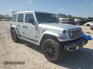 2024 Jeep Wrangler Sahara with VIN 1C4RJXP60RW122620, listed as a Copart auction lot 50622135 with 22,238 mi miles and Salvage Title. Bid and sale history available at DreamBid. Image 4.