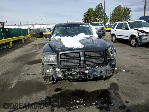 2006 Dodge Dakota SLT z VIN 1D7HW48N66S716560, wystawiony jako Copart lot #49677695 z przebiegiem 163 717 mil mil oraz Szkoda całkowita • Salvage title. Historia ofert i sprzedaży dostępna na DreamBid. Obrazek 11.