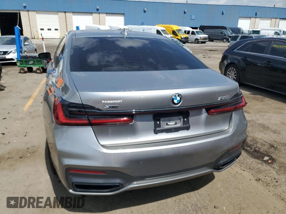 2022 BMW 7 Series 750i xDrive with VIN WBA7U2C09NCJ69088, listed as a Copart auction lot 54895725 with 12,893 mi miles and Clean title. Bid and sale history available at DreamBid. Image 6.