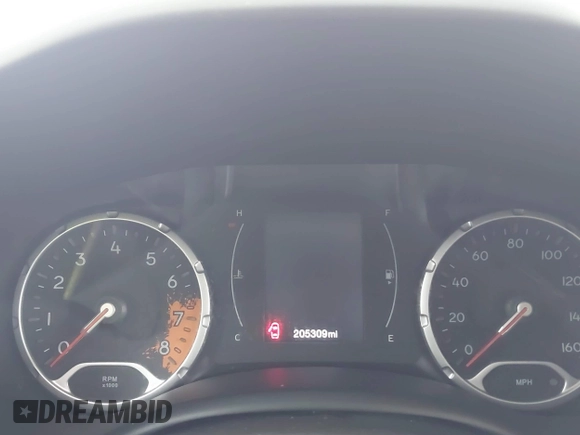 2018 Jeep Renegade Latitude z VIN ZACCJABB5JPJ62214, wystawiony jako IAAI lot #42187121 z przebiegiem 205 309 mil mil oraz . Historia ofert i sprzedaży dostępna na DreamBid. Obrazek 7.