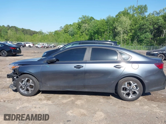 2020 Kia Forte LXS z VIN 3KPF24AD5LE204883, wystawiony jako IAAI lot #42038600 z przebiegiem 48 841 mil mil oraz . Historia ofert i sprzedaży dostępna na DreamBid. Obrazek 14.