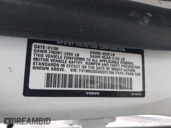 2006 Volvo S40 2.4L with VIN YV1MS390362201768, listed as a IAAI auction lot 41784027 with 224,794 mi miles. Bid and sale history available at carsss.com. Image 9.