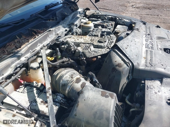 2019 Ram 2500 Big Horn with VIN 3C6UR5DL8KG620707, listed as a IAAI auction lot 41474929 with 90,927 mi miles. Bid and sale history available at carsss.com. Image 17.