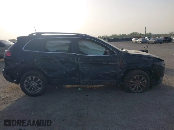 2019 Jeep Cherokee Latitude Plus с VIN 1C4PJLLB5KD300798, выставлен на аукционе IAAI как лот 42257063 с пробегом 155 039 миль миль и . История ставок и продаж доступна на DreamBid. Изображение 13.