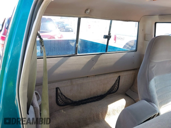 1994 Ford Ranger XL with VIN 1FTCR14A8RPB25781, listed as a IAAI auction lot 41730398 with 211,323 mi miles. Bid and sale history available at carsss.com. Image 8.