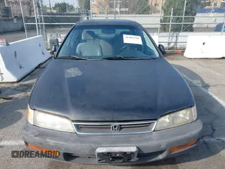 1997 Honda Accord z VIN 1HGTB5622VA476216, wystawiony jako IAAI lot #41407716 z przebiegiem 285 385 mil mil oraz . Historia ofert i sprzedaży dostępna na DreamBid. Obrazek 12.