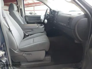 2008 Chevrolet Silverado 1500 LT w/1LT with VIN 3GCEK13M28G143589, listed as a IAAI auction lot 42040084 with 96,452 mi miles. Bid and sale history available at carsss.com. Image 5.