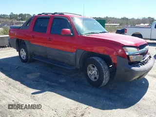 2004 Chevrolet Avalanche with VIN 3GNEC12T14G163825, listed as a IAAI auction lot 41822274 with 157,388 mi miles. Bid and sale history available at carsss.com. Image 1.