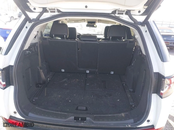 2018 Land Rover Discovery Sport HSE with VIN SALCR2RX3JH739048, listed as a IAAI auction lot 41424487 with 107,308 mi miles. Bid and sale history available at carsss.com. Image 8.