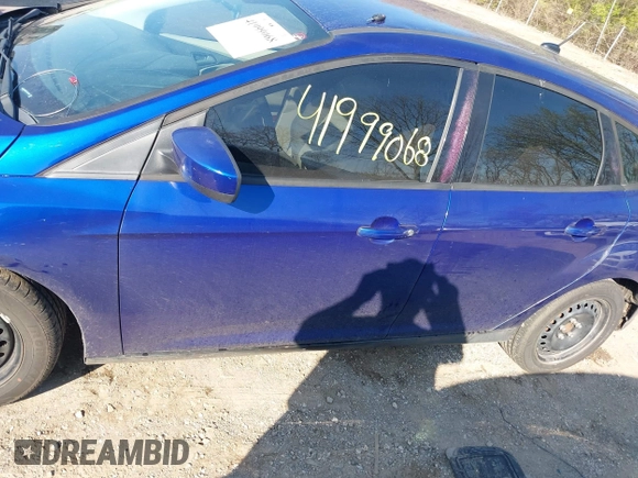 2012 Ford Focus SE z VIN 1FAHP3K28CL297610, wystawiony jako IAAI lot #41999068 z przebiegiem 164 482 mil mil oraz . Historia ofert i sprzedaży dostępna na DreamBid. Obrazek 14.