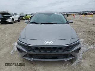 2024 Hyundai Elantra SEL with VIN KMHLS4DG3RU843407, listed as a Copart auction lot 44775405 with 1,904 mi miles and Salvage title. Bid and sale history available at DreamBid. Image 5.