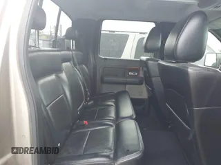 2004 Ford F-150 XLT z VIN 1FTPW14554KB11422, wystawiony jako IAAI lot #42651609 z przebiegiem 238 157 mil mil oraz . Historia ofert i sprzedaży dostępna na DreamBid. Obrazek 8.