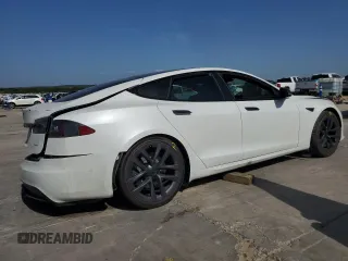 2022 Tesla Model S Plaid with VIN 5YJSA1E68NF466003, listed as a Copart auction lot 61717224 with Not provided miles and Salvage title. Bid and sale history available at DreamBid. Image 3.