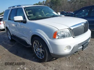 2004 Lincoln Navigator Luxury z VIN 5LMFU28R84LJ27797, wystawiony jako IAAI lot #41101230 z przebiegiem 148 716 mil mil oraz . Historia ofert i sprzedaży dostępna na DreamBid. Obrazek 1.