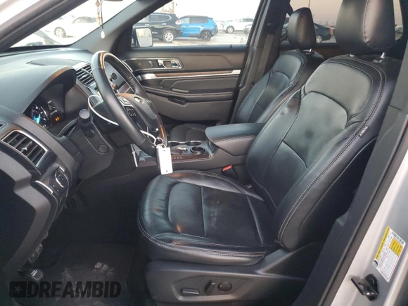 2019 Ford Explorer Limited z VIN 1FM5K7FH4KGB07211, wystawiony jako Copart lot #48483295 z przebiegiem 110 225 mil mil oraz Szkoda całkowita • Salvage title. Historia ofert i sprzedaży dostępna na DreamBid. Obrazek 7.