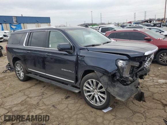 2022 GMC Yukon XL Denali with VIN 1GKS2JKL1NR352785, listed as a Copart auction lot 82993264 with 21,400 mi miles and Clean Title. Bid and sale history available at carsss.com. Image 4.
