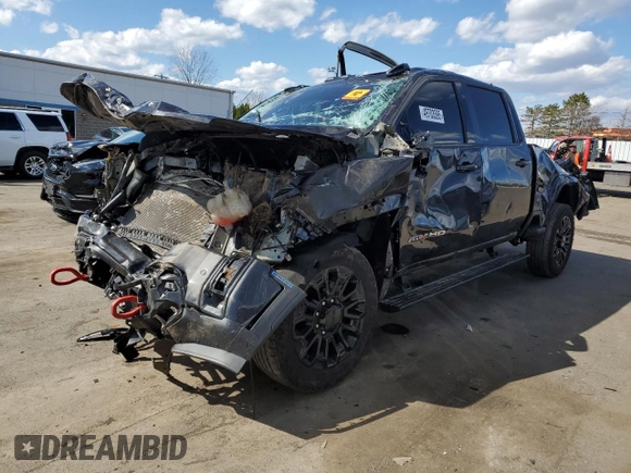 2024 GMC Sierra 2500HD AT4 z VIN 1GT49PE77RF264722, wystawiony jako Copart lot #49703595 z przebiegiem Nie podano mil oraz Szkoda całkowita • Salvage title. Historia ofert i sprzedaży dostępna na DreamBid. Obrazek 1.