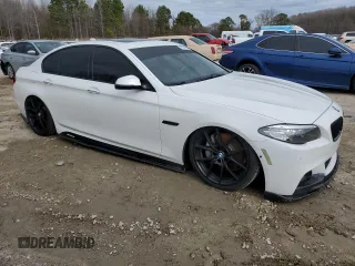 2015 BMW 5 Series 550i z VIN WBAKN9C55FD682331, wystawiony jako Copart lot #47356725 z przebiegiem 80 741 mil mil oraz Szkoda całkowita • Salvage title. Historia ofert i sprzedaży dostępna na DreamBid. Obrazek 4.