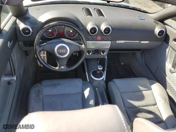 2001 Audi TT with VIN TRUTC28NX11004882, listed as a Copart auction lot 43040175 with 136,783 mi miles and Clean Title. Bid and sale history available at carsss.com. Image 8.