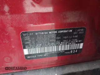 2023 Mitsubishi Outlander ES z VIN JA4J3TA87PZ027620, wystawiony jako IAAI lot #41900551 z przebiegiem 46 477 mil mil oraz . Historia ofert i sprzedaży dostępna na DreamBid. Obrazek 9.