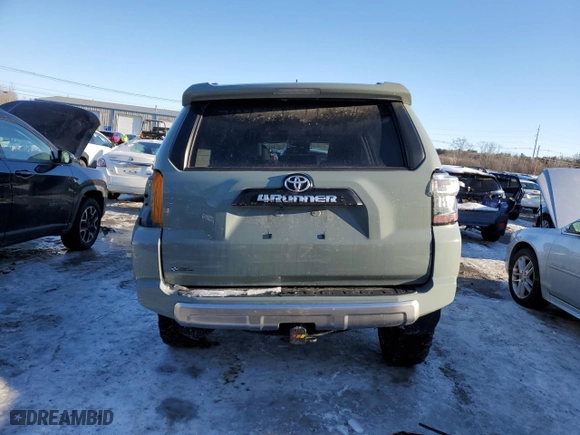 2022 Toyota 4Runner TRD Off Road Premium with VIN JTERU5JR6N6080118, listed as a Copart auction lot 42723245 with 43,755 mi miles and Salvage Title. Bid and sale history available at carsss.com. Image 6.