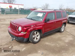 2014 Jeep Patriot Latitude with VIN 1C4NJPFA0ED690182, listed as a IAAI auction lot 41792670 with 91,677 mi miles and . Bid and sale history available at carsss.com. Image 17.