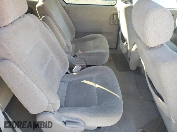 2005 Kia Sedona LX with VIN KNDUP132656738101, listed as a Copart auction lot 87332664 with 152,315 mi miles and Salvage Title. Bid and sale history available at carsss.com. Image 11.