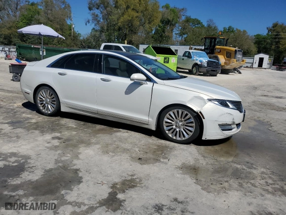 2013 Lincoln MKZ with VIN 3LN6L2J95DR825513, listed as a Copart auction lot 48967685 with 114,695 mi miles and Salvage Title. Bid and sale history available at carsss.com. Image 4.