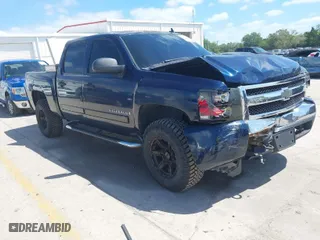 2008 Chevrolet Silverado 1500 LT w/1LT with VIN 2GCEK13C181173196, listed as a IAAI auction lot 41954657 with 212,388 mi miles. Bid and sale history available at carsss.com. Image 1.