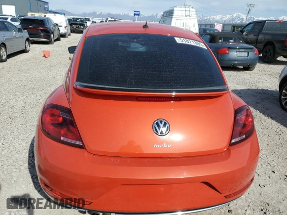 2019 Volkswagen Beetle S с VIN 3VWFD7AT9KM712147, выставлен на аукционе Copart как лот 51871395 с пробегом 39 831 миль миль и Списание • Salvage title. История ставок и продаж доступна на DreamBid. Изображение 6.