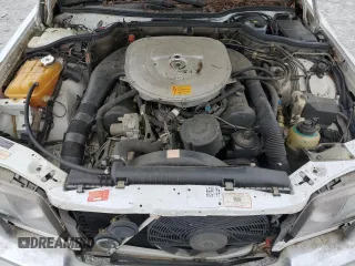 1989 Mercedes-Benz 560 with VIN WDBCA39E0KA469417, listed as a Copart auction lot 43929215 with 52,559 mi miles and Salvage Title. Bid and sale history available at DreamBid. Image 11.