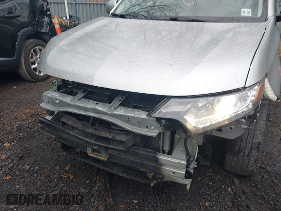 2020 Mitsubishi Outlander SE с VIN JA4AD3A30LZ042990, выставлен на аукционе IAAI как лот 41165747 с пробегом 156 321 миль миль и . История ставок и продаж доступна на DreamBid. Изображение 6.