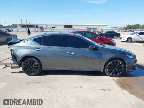 2020 Nissan Altima Platinum with VIN 1N4BL4FV6LN309754, listed as a IAAI auction lot 41356830 with 84,168 mi miles and . Bid and sale history available at carsss.com. Image 14.