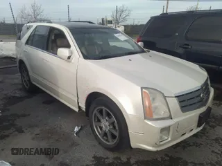 2004 Cadillac SRX with VIN 1GYEE63A040146994, listed as a IAAI auction lot 35501334 with 206,073 mi miles. Bid and sale history available at carsss.com. Image 1.