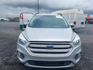 2018 Ford Escape SE с VIN 1FMCU0GD2JUC50470, выставлен на аукционе IAAI как лот 42172121 с пробегом 103 357 миль миль и . История ставок и продаж доступна на DreamBid. Изображение 13.