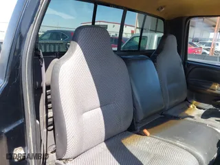 2001 Dodge Ram 1500 Work Special with VIN 1B7HC16X31S227354, listed as a IAAI auction lot 41975151 with 284,304 mi miles. Bid and sale history available at carsss.com. Image 8.