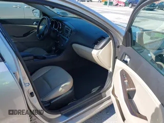 2013 Kia Optima EX с VIN 5XXGN4A73DG236293, выставлен на аукционе IAAI как лот 42366969 с пробегом 160 886 миль миль и . История ставок и продаж доступна на DreamBid. Изображение 5.