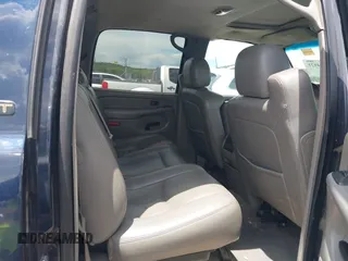 2006 Chevrolet Avalanche Z71 with VIN 3GNEK12Z26G110481, listed as a IAAI auction lot 42634921 with 158,505 mi miles and . Bid and sale history available at DreamBid. Image 8.