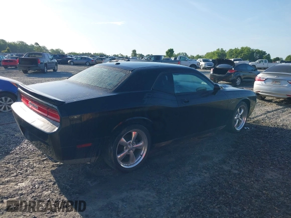 2010 Dodge Challenger R/T Classic z VIN 2B3CJ5DT1AH278254, wystawiony jako IAAI lot #42164074 z przebiegiem 188 834 mil mil oraz . Historia ofert i sprzedaży dostępna na DreamBid. Obrazek 4.