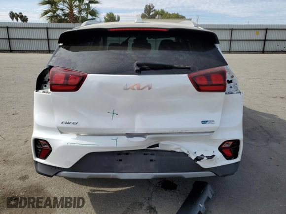 2022 Kia Niro LXS SE with VIN KNDCB3LC1N5527702, listed as a Copart auction lot 80160854 with 35,937 mi miles and Salvage Title. Bid and sale history available at carsss.com. Image 6.