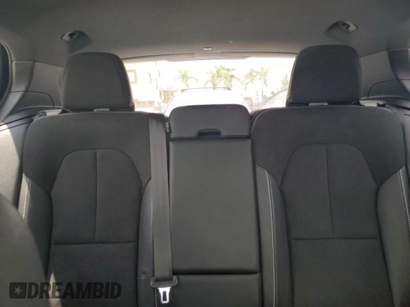 2021 Volvo XC40 R-Design z VIN YV4AC2HM1M2470902, wystawiony jako Copart lot #54275595 z przebiegiem 33 536 mil mil oraz Szkoda całkowita • Salvage title. Historia ofert i sprzedaży dostępna na DreamBid. Obrazek 10.