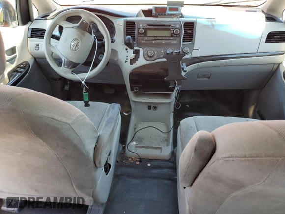 2014 Toyota Sienna L with VIN 5TDZK3DC1ES415890, listed as a Copart auction lot 62812484 with 270,286 mi miles and Salvage Title. Bid and sale history available at carsss.com. Image 8.